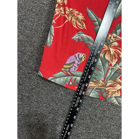 Vintage Paradise Found Shirt Mens Medium Magnum PI Red Parrot Tropical Hawaiian - Picture 5 of 6